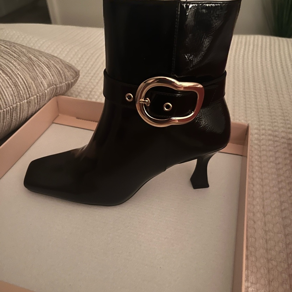 Gianni Bini Black Heeled Boots with Gold Buckle